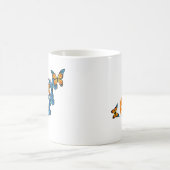 Serene en ontspannende vlindervlucht koffiemok (Center)