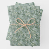 Serene Eucalyptus Branch Pattern op gedempt groen Inpakpapier Vel (In situ)