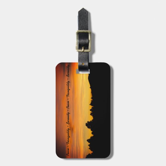 Serene Golden Sunset Hill Silhouette Custom Bagagelabel (Voorkant verticaal)