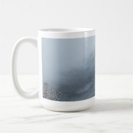 Serene Grey Snowy Peaks Coffee Mok