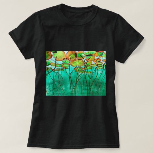 serene groene vijver met lilypads t-shirt (Design voorkant)