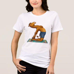 Serene Kameel Doet Kameelhouding Illustratie Tri-Blend Shirt