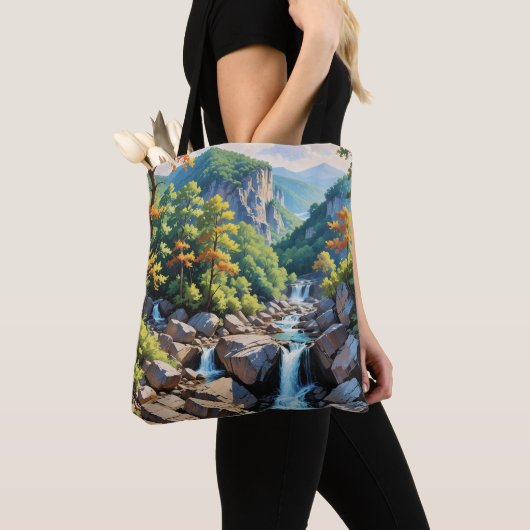 Serene Mountain Waterval Landschap Tote Bag (Dichtbij)