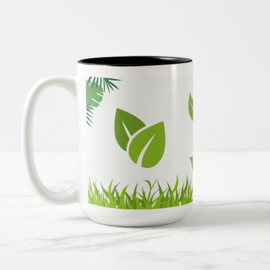 Serene Natuur Groene Bladeren & Grass Design Tweekleurige Koffiemok (Links)