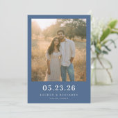 Serene Navy Natuurgetrouwe Foto Save The Date (Staand voorkant)