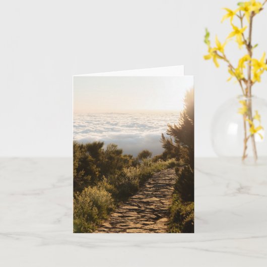 Serene path above the clouds with golden sunrise kaart (Gele Bloem)