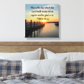 SERENE PSALM 118:24 ZONSONDERGANG OVER HET MEER CANVAS AFDRUK (Insitu (Slaapkamer))