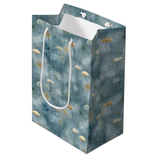 Serene Regentuin Bloemmotief (6) Medium Cadeauzakje (Voorkant Gekanteld)
