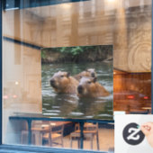 "Serene rivier: capybaras zwemmen met de stroom me Raamsticker (Cafe Raam)