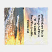 SERENE ROMEINEN 8:28 SCHRIFT VERS FLEECE DEKEN (Voorkant (Horizontaal))