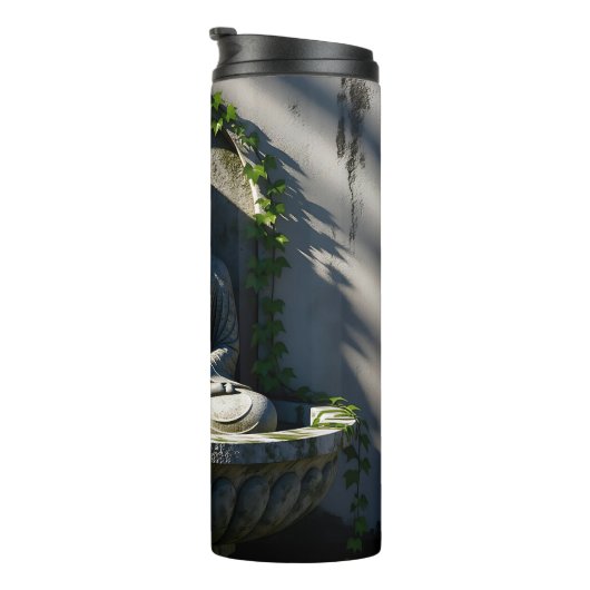 Serene rustige Boeddhafontein Thermosbeker (Geroteerd rechts)