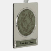 Serene Sage Green | Vetgedrukte botanische verklar Verzilverd Banner Ornament (Rechts)