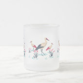 Serene Stork Sanctuary - Elegante vijverscène Matglas Koffiemok (Center)