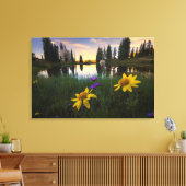 Serene Sunrise over een Colorado Pond Canvas Afdruk (Insitu (Woonkamer))