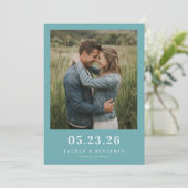 Serene Teal Minimalistische Foto Save The Date (Staand voorkant)