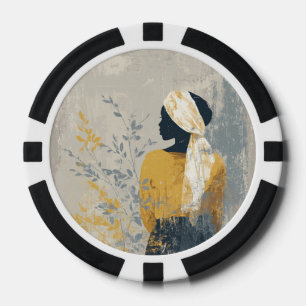 Serene vrouw en al het vergulde blad poker chips