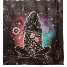 Serene vrouw in een kosmische bloemendroom