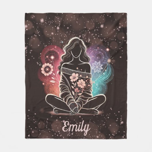 Serene vrouw in een kosmische bloemendroom fleece deken (Voorkant)
