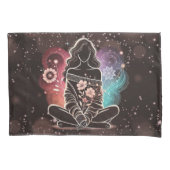 Serene vrouw in een kosmische bloemendroom kussensloop (Voorkant-Links)