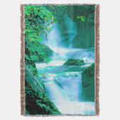 Serene Waterfall in Blue en Green Deken (Voorkant Verticaal)