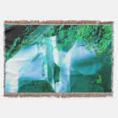 Serene Waterfall in Blue en Green Deken (Voorkant)
