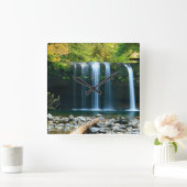 Serene Waterfall Vierkante Klok (Huis)