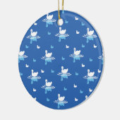 Serene Waters - Speels Swan Lake Pattern Design Keramisch Ornament (Links)