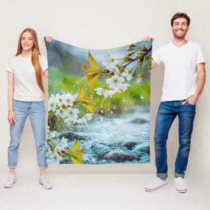 Serene Witte Kersenbloesems in Lente Regen & Strom Fleece Deken
