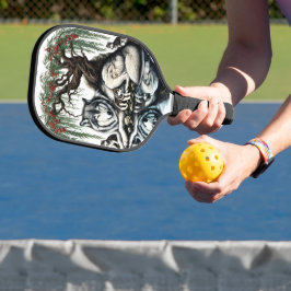 Serene Wolf Familie Oase in Idyllische Natuur Pickleball Paddle