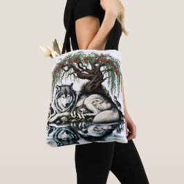 Serene Wolf Familie Oase in Idyllische Natuur Tote Bag
