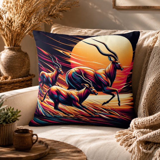 Sereniteit in Beweging Antilope-Geïnspireerd Kussen (Serenity in Motion Antelope-Inspired Throw Pillow)