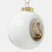 "Sereniteit in beweging" Keramische Bal Ornament (Links)