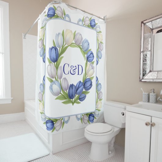 Sereniteit in Bloom Pastel Tulp Bloemen Home Decor Douchegordijn (In situ)