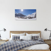 Sereniteit in een dorp Vald'Isere Canvas Afdruk (Insitu (Slaapkamer))