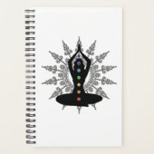 Serenity in Alignment: Yoga Pose en Chakras Planner (Voorkant)