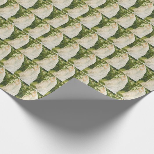 Serenity in Ivory: A Bride in a garden Cadeaupapier (Hoek)