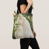 Serenity in Ivory: A Bride in a Garden Reverie Tote Bag (Dichtbij)