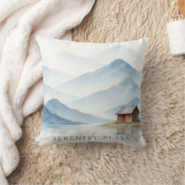 Serenity Peaks — Minimalistische Cabine Landschap Kussen