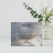 Serenity Prayer bewolkte lucht briefkaart (Staand voorkant)