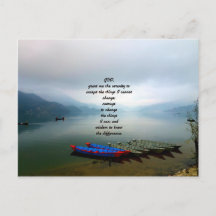 Serenity Prayer met Phewa Lake Panoramic Uitzicht