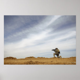 Sergeant biedt veiligheid poster