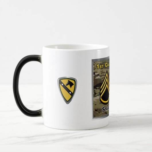 sergeant van de afdeling Cavalry Magische Mok (Links)