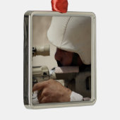 Sergeant van het Irakese leger zoekt naar beneden Metalen Ornament (Rechts)