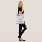 Sering Bloem en Strepen Bruidsmeisje Monogram Tote Bag (Op model)