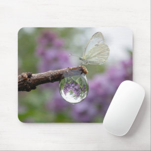 Seringen Spiegeling in een Regendruppel met Vlinde Muismat