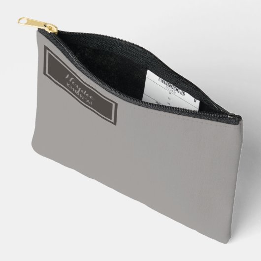 Serious Classic Minimal Simple Grey Etui (Open)