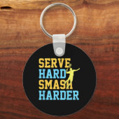 Serveer Hard Smash Harder Badminton Player Shuttle Sleutelhanger (Voorkant)