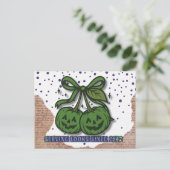 Serving looks sinds 1692 Groene pompoen Coquette Feestdagenkaart (Staand voorkant)