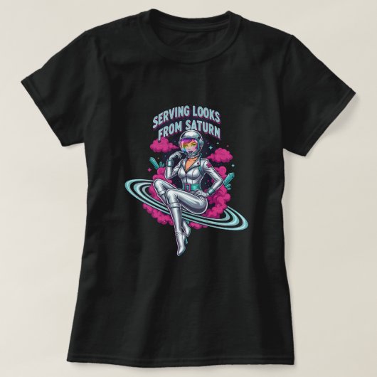 Serving looks vanuit Saturnus T-shirt (Design voorkant)