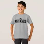 Sesamstraat | B&W Logo T-shirt (Voorkant volledig)
